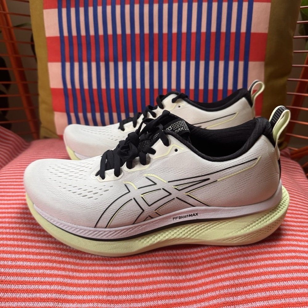ASICS GlideRide Max Running Shoes Men’s 9.5